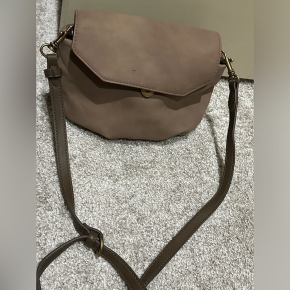 Purses - Picture 2 of 8